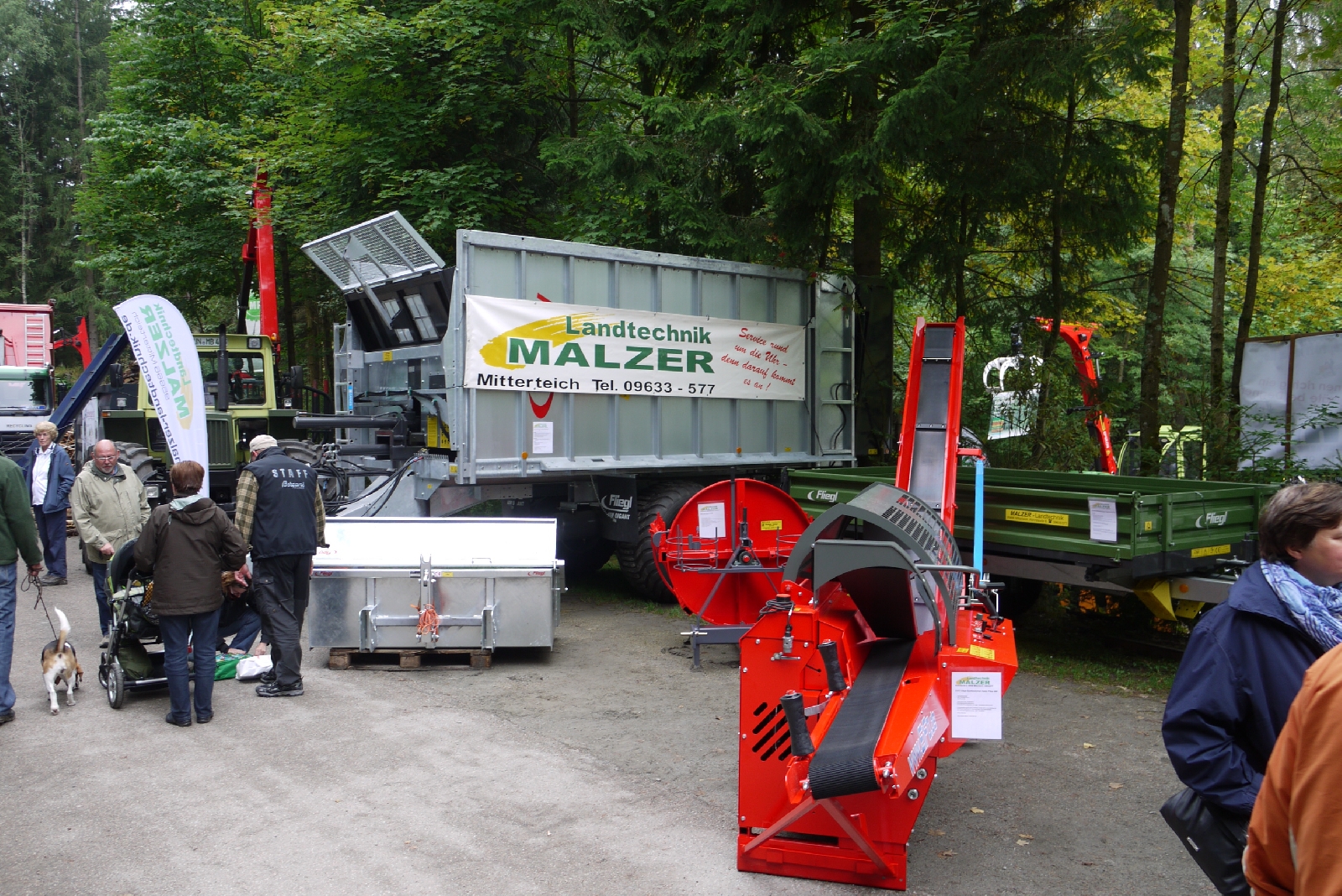https://www.malzer-landtechnik.de/cache/vs_2013-09-15 Holztage Luisenburg_P1250698.JPG